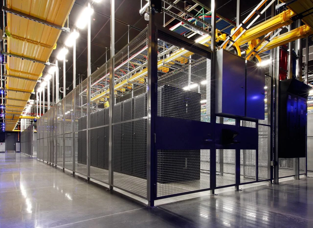 Paris datacenter infrastructure